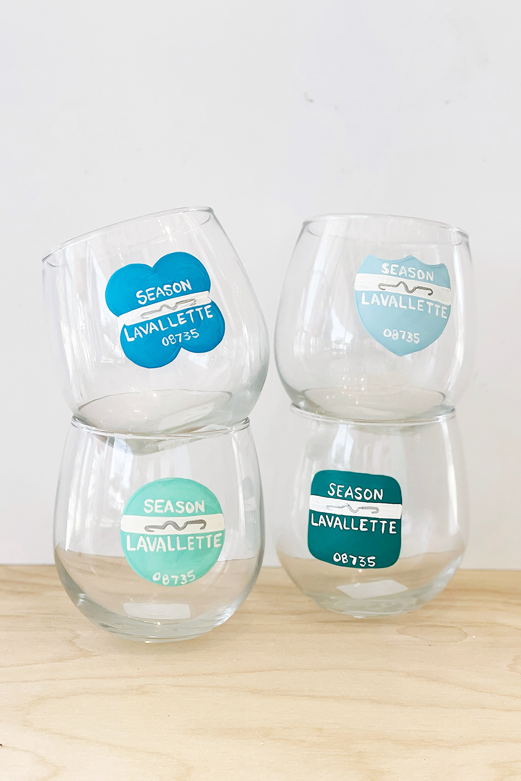 Beach Badge Wine Glass