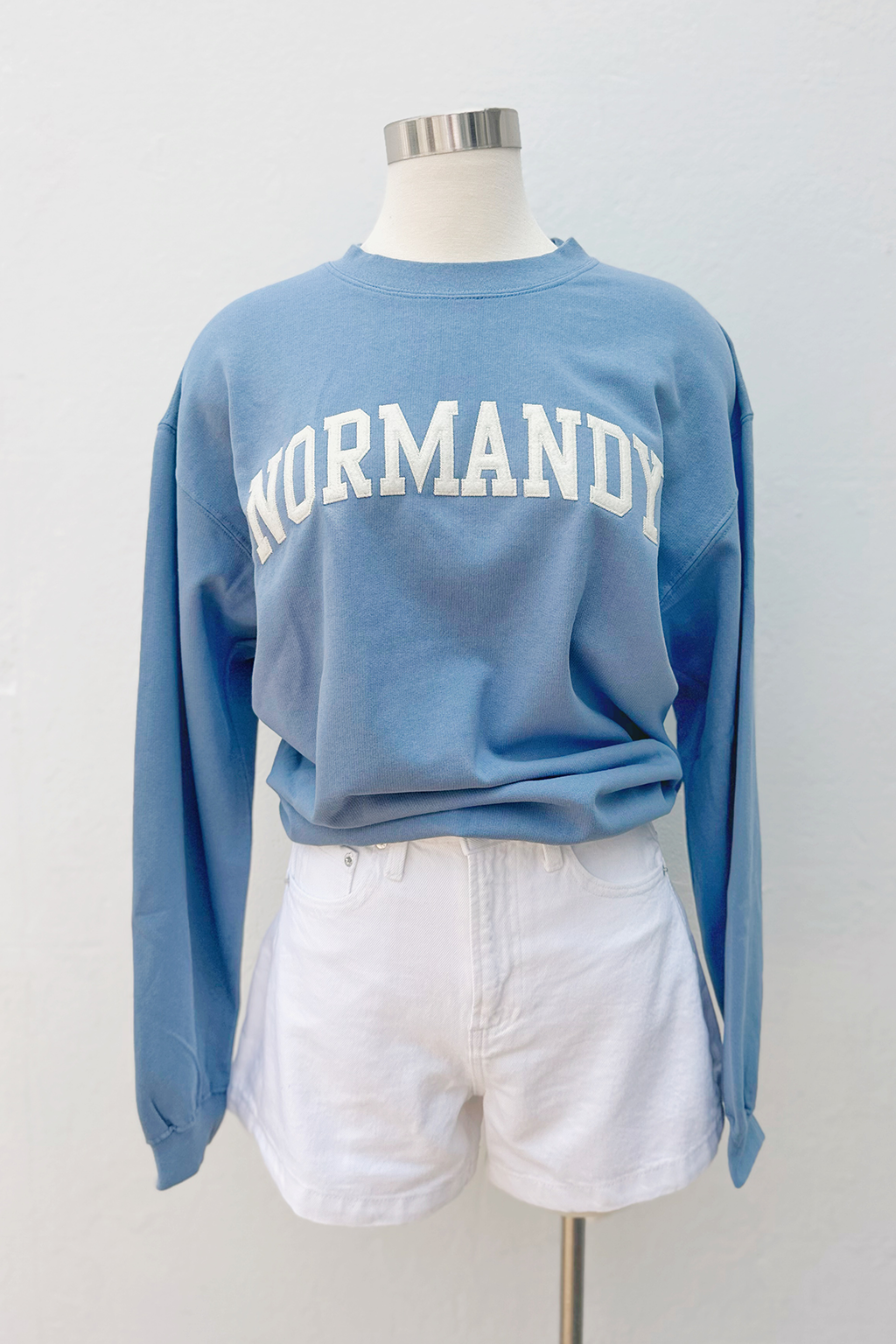 Normandy Applique Crewneck